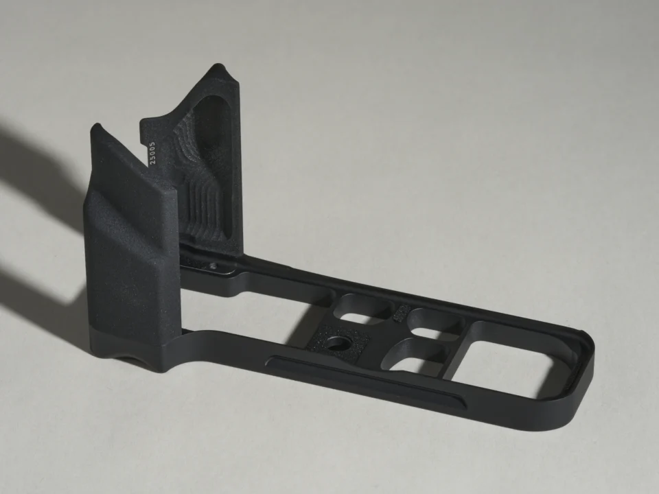 AGX106 (Black Coated)