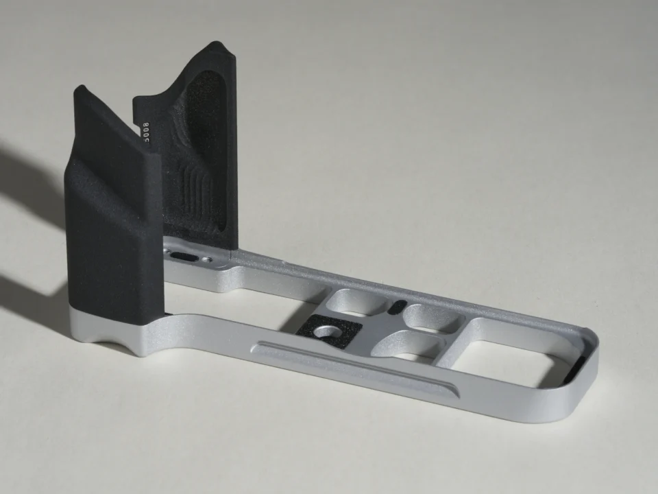 AGX106 (Silver Coated)