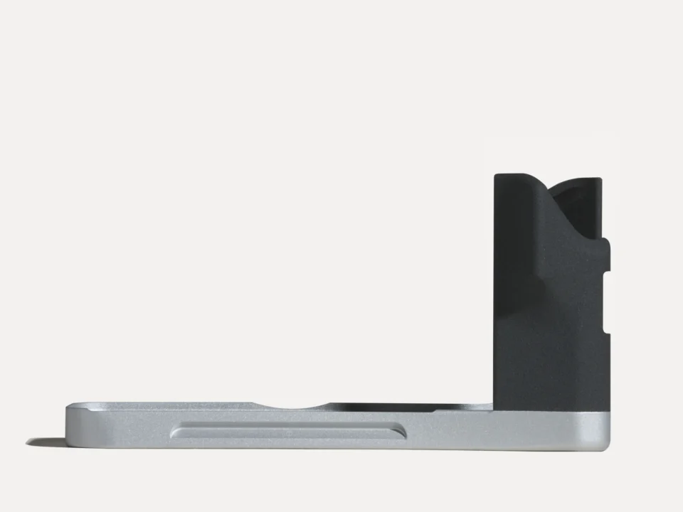 AGX106 (Silver Coated)