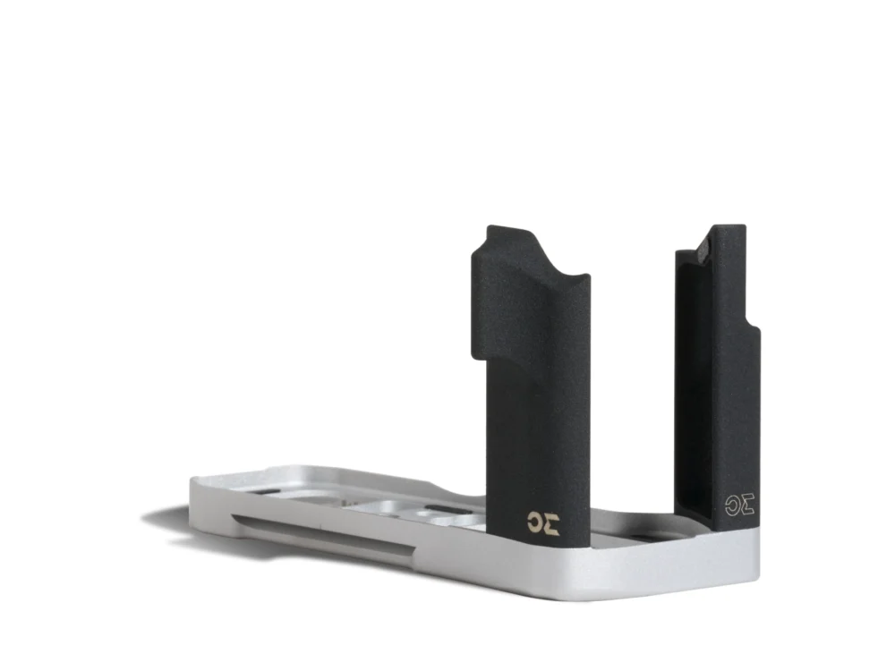 AG100RF (Black / Silver coated)