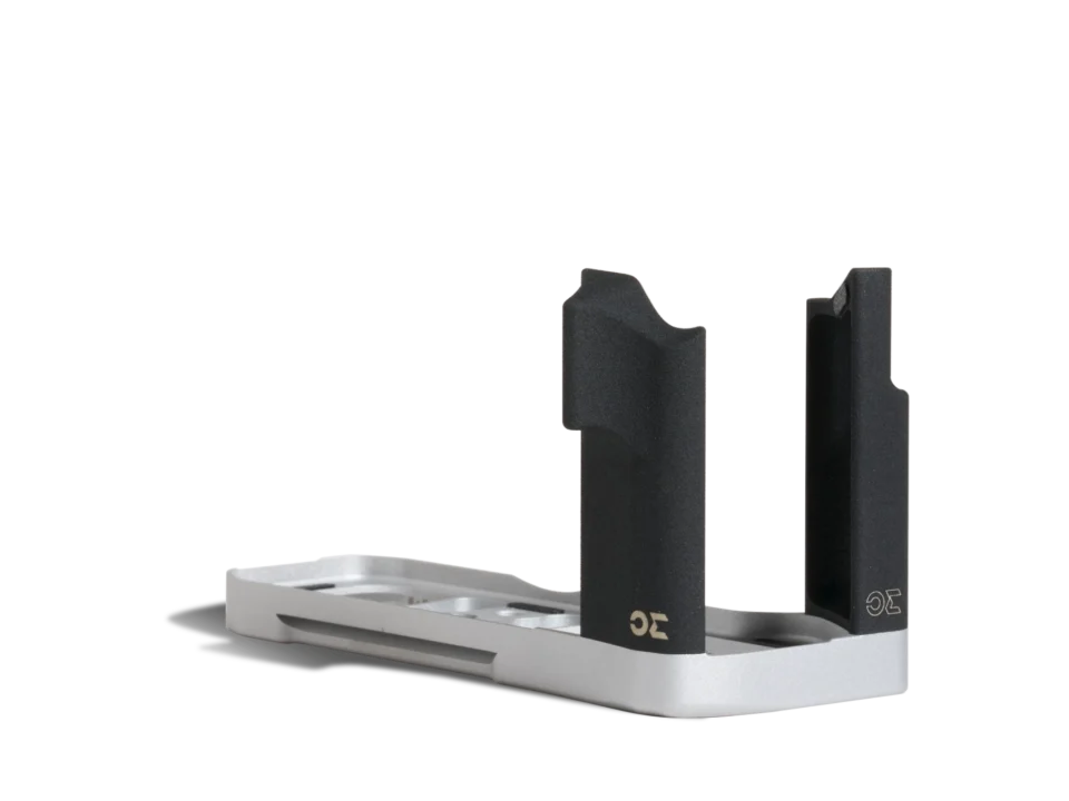 AG100RF (Black / Silver coated)