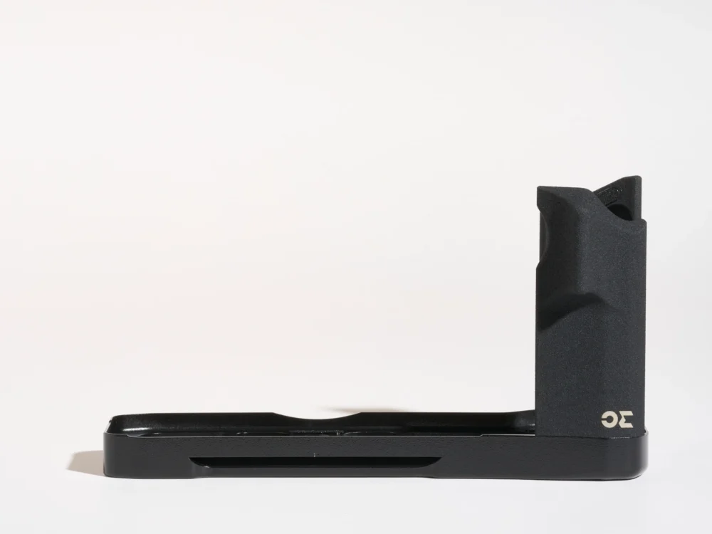 AG100RF (Black / Silver coated)