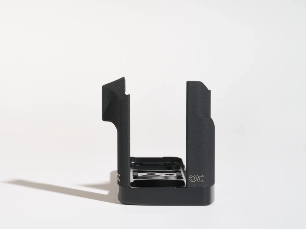 AG100RF (Black / Silver coated)