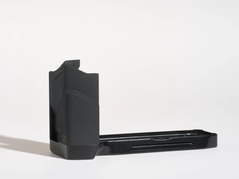 AG100RF (Black / Silver coated)