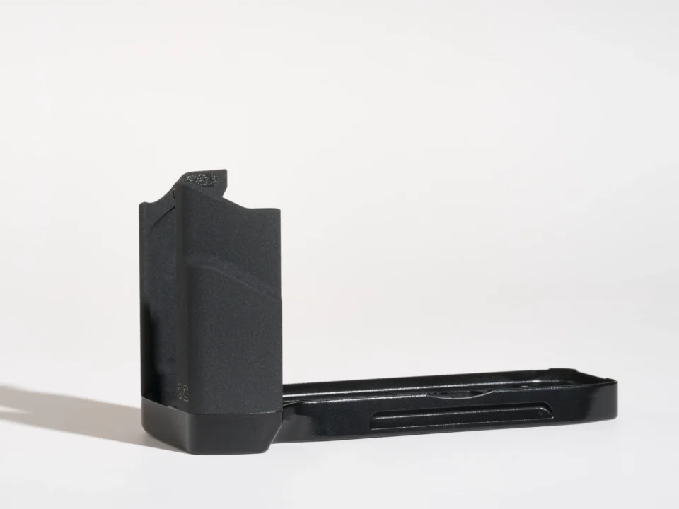 AG100RF (Black / Silver coated)