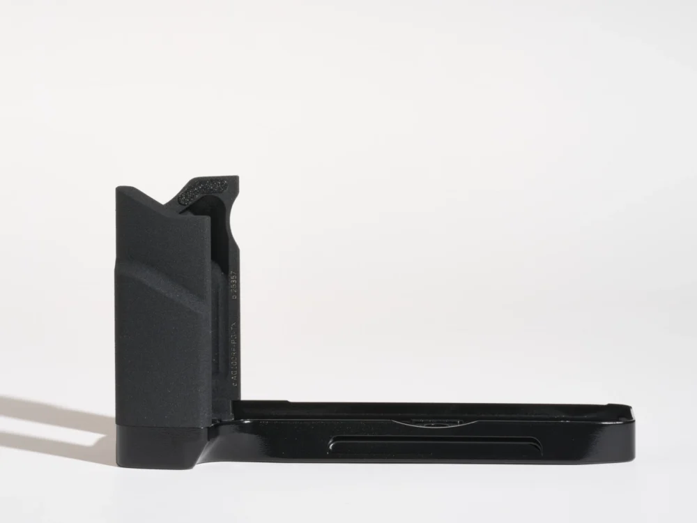 AG100RF (Black / Silver coated)