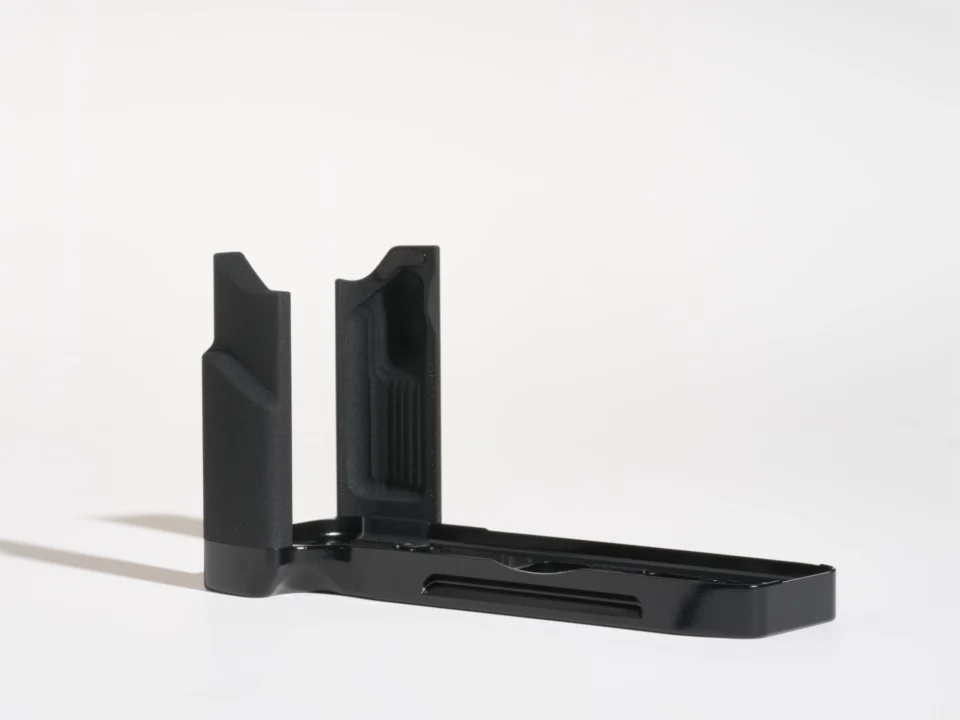 AG100RF (Black / Silver coated)