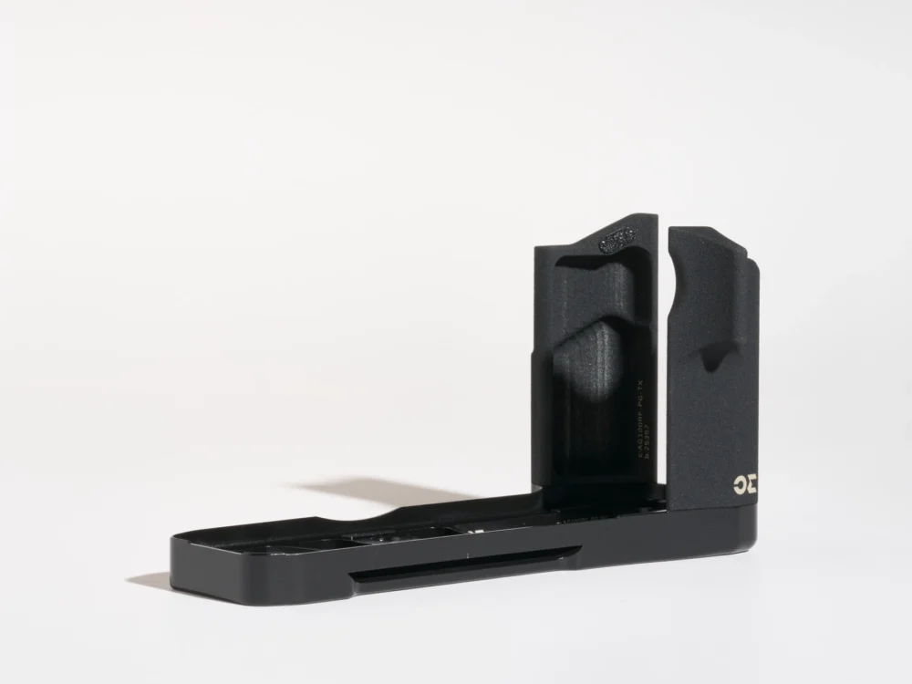 AG100RF (Black / Silver coated)