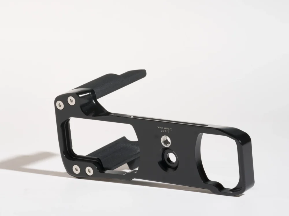 AG100RF (Black / Silver coated)