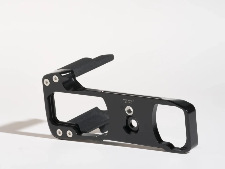 AG100RF (Black / Silver coated)