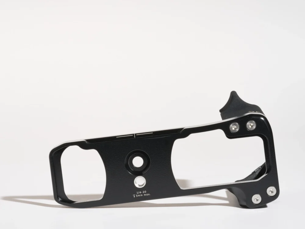 AG100RF (Black / Silver coated)