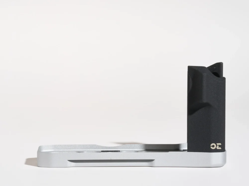 AG100RF (Black / Silver coated)