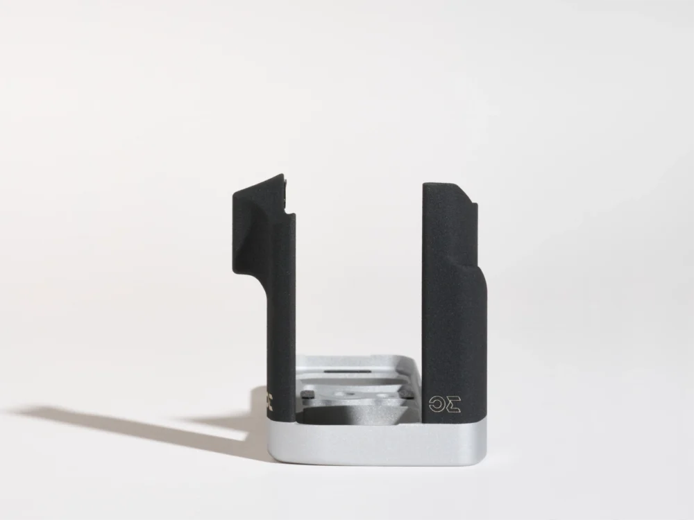 AG100RF (Black / Silver coated)