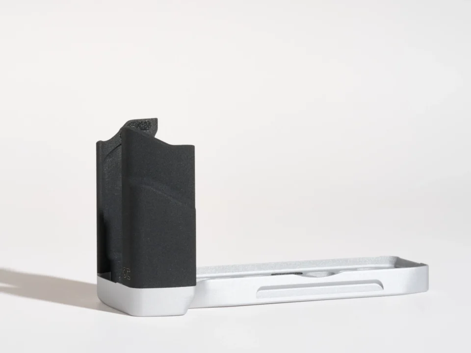 AG100RF (Black / Silver coated)