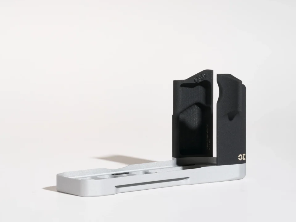 AG100RF (Black / Silver coated)