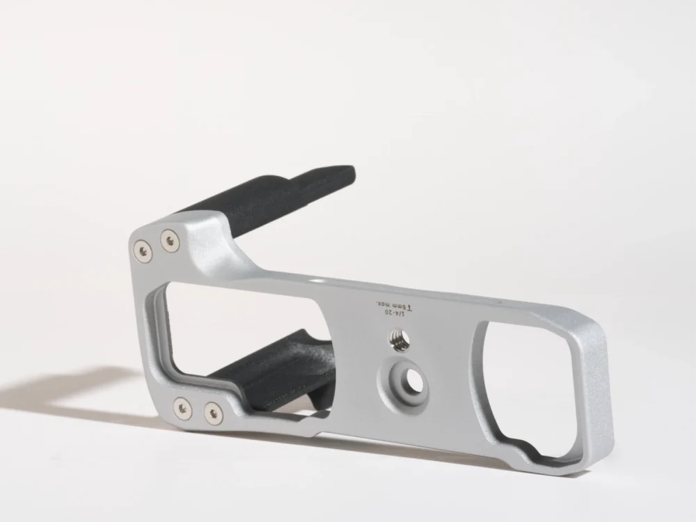 AG100RF (Black / Silver coated)