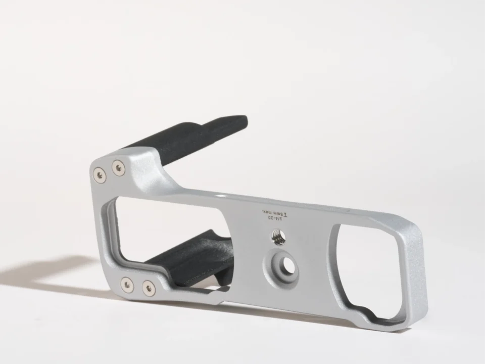 AG100RF (Black / Silver coated)