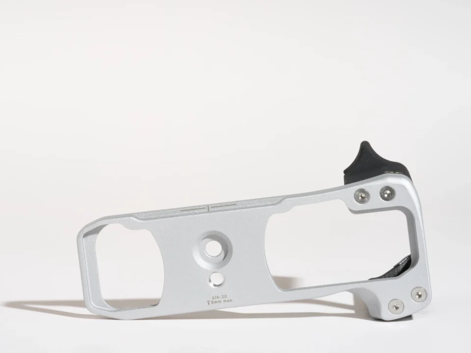 AG100RF (Black / Silver coated)