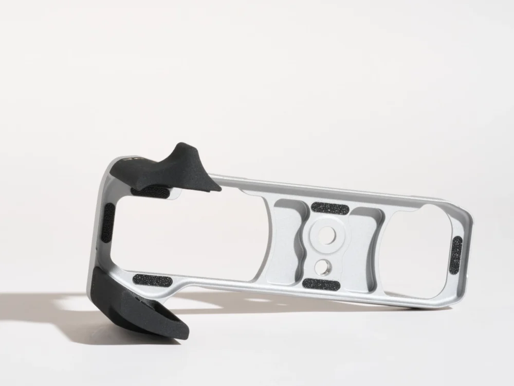 AG100RF (Black / Silver coated)