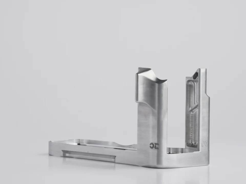 AG100RF (Bare Aluminium)